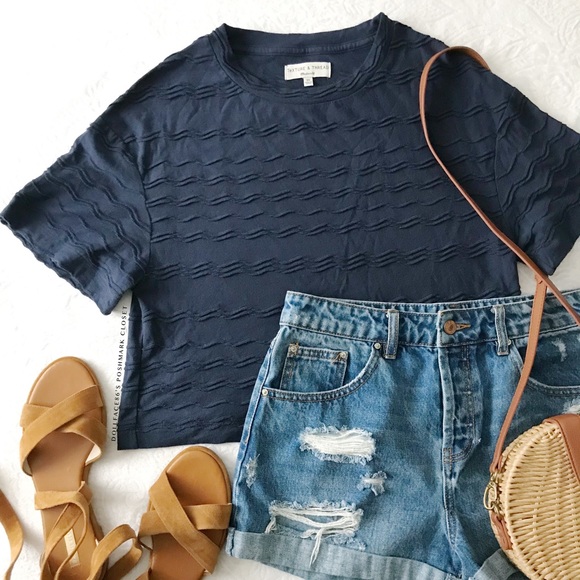 Madewell Tops - Madewell texture + Thread Baggy Scalloped Tee